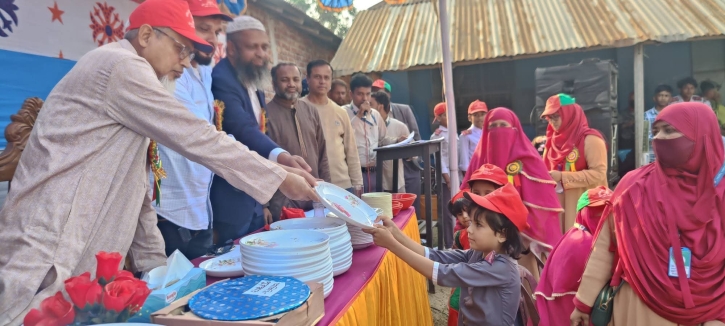 শাজাহানপুরে নয়মাইল হলিহেরা স্কুলের বার্ষিক ক্রীড়া প্রতিযোগিতা